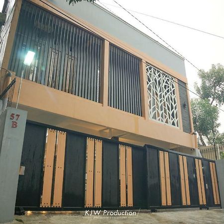 M Stay Guest House Jogja Джокякарта Екстериор снимка